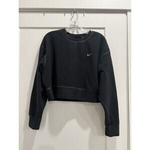 Nike Women’s cropped sweatshirt with gold‎ stitching size L